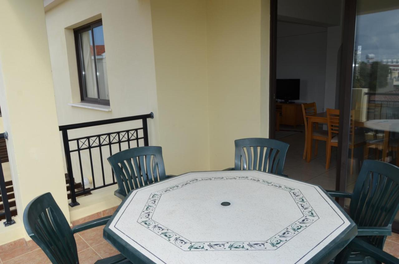Faros Beach Apartment A102 Paphos Exterior foto